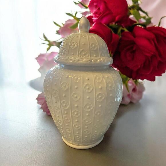 Ceramic Raised Rose Ginger White Urn Jar with Lid 8.25” Pink Roses - Picture 3 of 8